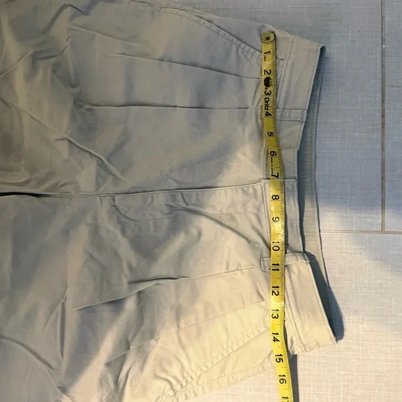 GAP Women's Khaki Elastic Waist Pleated Trousers - size 8 - Picture 4 of 14